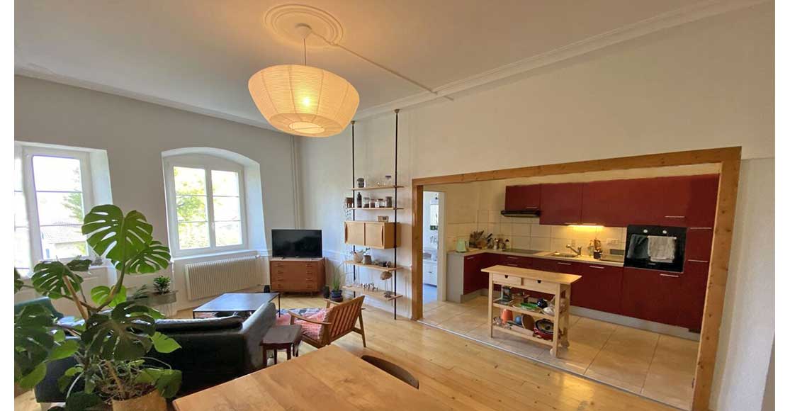 Foto: Wohnzimmer Altstadtwohnung Porrentruy